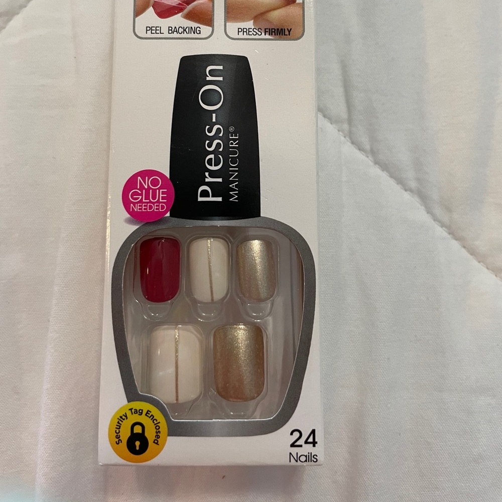 Kiss Nails